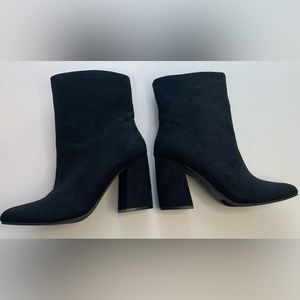 NWOT CROWN & IVY Black Suede Leather Erica Womens Dress Booties- Size 10.